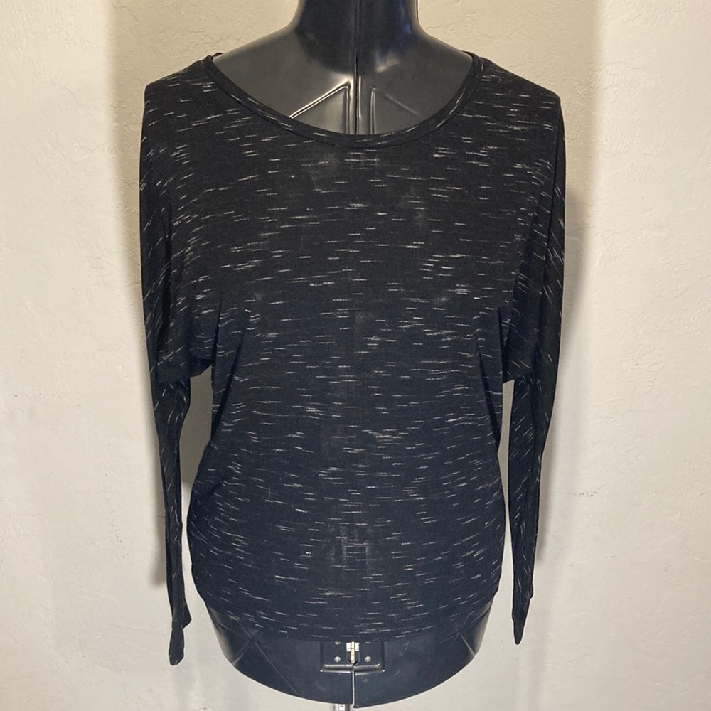 Old Navy Women’s Long Sleeve Black Shirt With White Medium